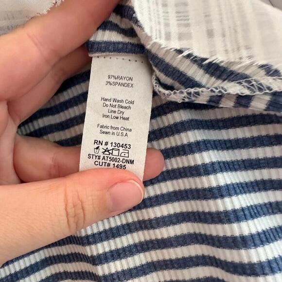 VINTAGE HAVANA Striped‎ Tie Neck Top - Picture 7 of 7